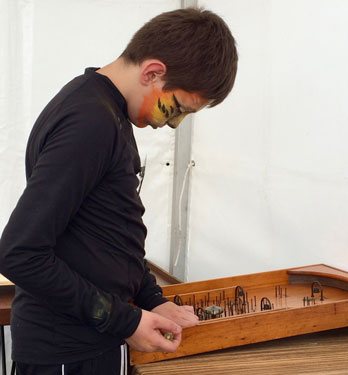 Collection de jeux anciens en bois traditionnels